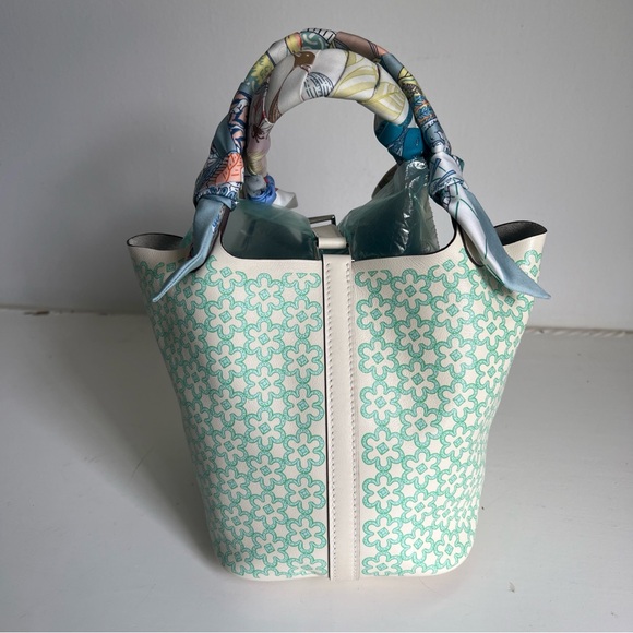 Hermès Picotin Lock 18 Lucky Daisy Nata Veau Swift Limited Edition New  w/o tags - Picture 2 of 14